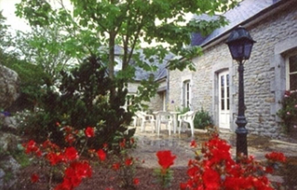 La Ferme Du Relais Bigouden Hotel Plomeur Exterior photo
